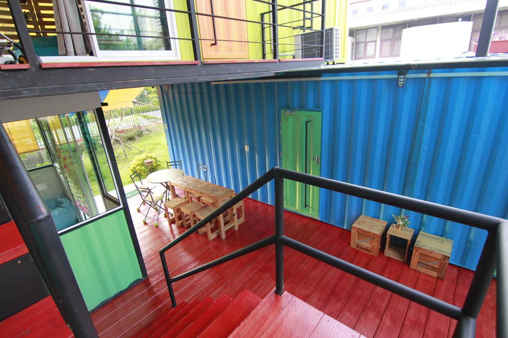 Wh Hostel Bangkok Zimmer foto